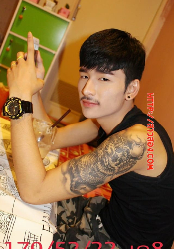 [ผู้ชายขายตัวให้กะเทย] รับงาน คลอ งานนวดk8
