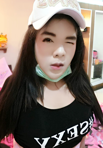 สาวสอง น่ารัก ไม่เรื่องมาก