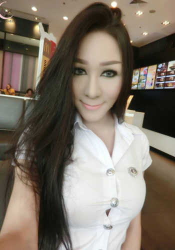 งามวงศ์วาน นักศึกษา สาวสอง