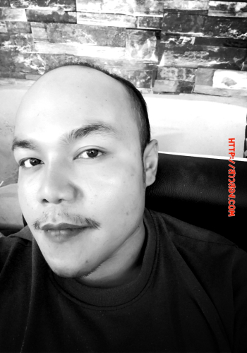 [ผู้ชายขายตัวให้กะเทย] ใครใจดีให้อมฟรีๆเอากันครับ