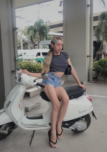 [กะเทยขายตัว] สาวสองมีงู รุกรับสลับเสียว รับงานลาดพร้าววังหิน