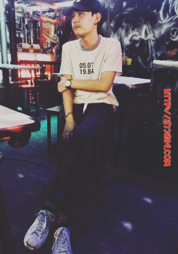 [ผู้ชายขายตัวให้กะเทย] รับงานคับ กทม ชายแท้