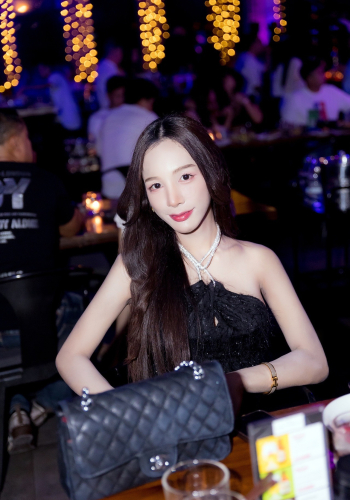 [กะเทยขายตัว] สาวสองแปลงเพศรับงาน กทมฯ รัชดา ห้วยขวาง