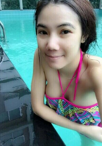 ชลบุรีค่ะ ขาว สวย หุ่นดี มีนม