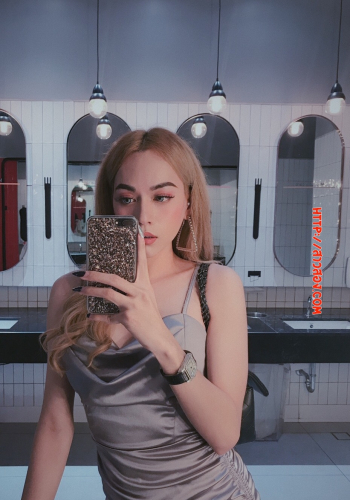 [กะเทยขายตัว] รับงาน สาวสองมีงู รุกรับสลับเสียว อิอิ