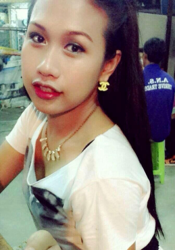 ชื่อ แคนดี้  รับงาน แถวมีนบุรี คะ