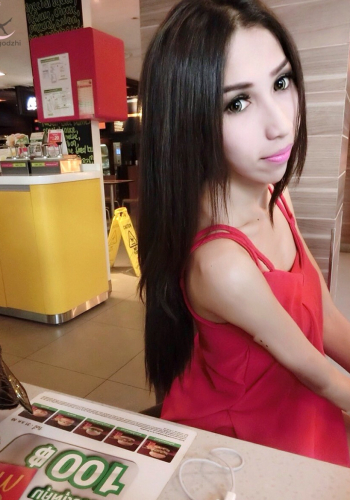 น่ารักสดใส่เป็นกันเอง  แอดๆทักมาได้ รัชดา ห้วยขวาง ค่ะ