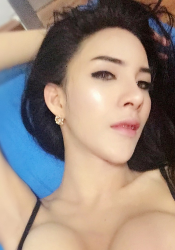 สาว2 รับงาน
