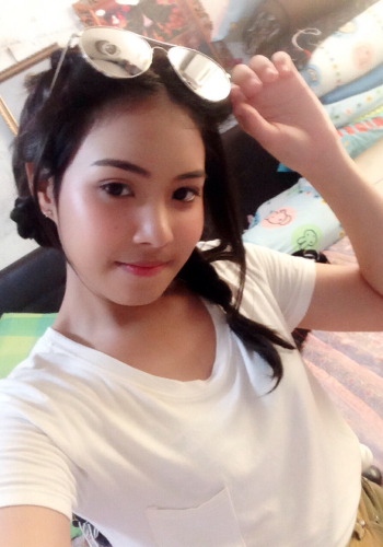 สาวสองอายุ18 ตัวจริง น่ารักมาก1500บาท