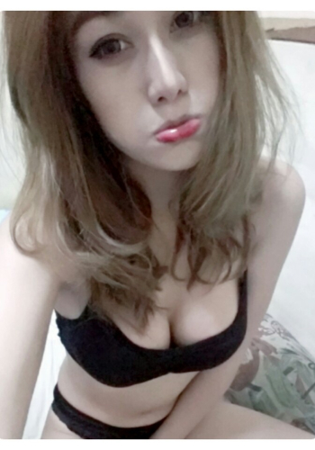 บริการดีดูดเสียวถึงใจโมกเเตกปากกินน้ำไม่ติดใจให้ถีบหน้า