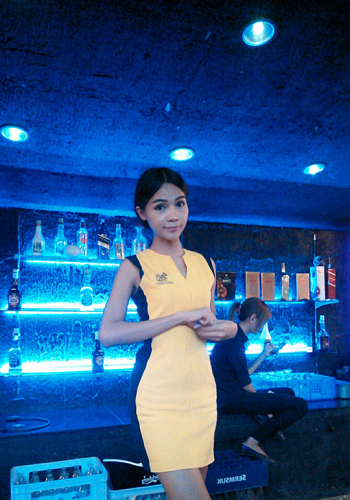 สาวสองรับงานลาดพร้าวรามบางกะปิมีห้องทำได้หมดฟิวแฟนไม่เร่งน่ารักเป็นกันเองค่ะ